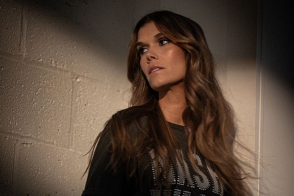 MÉLISSA OUIMET & NICK PATTERSON